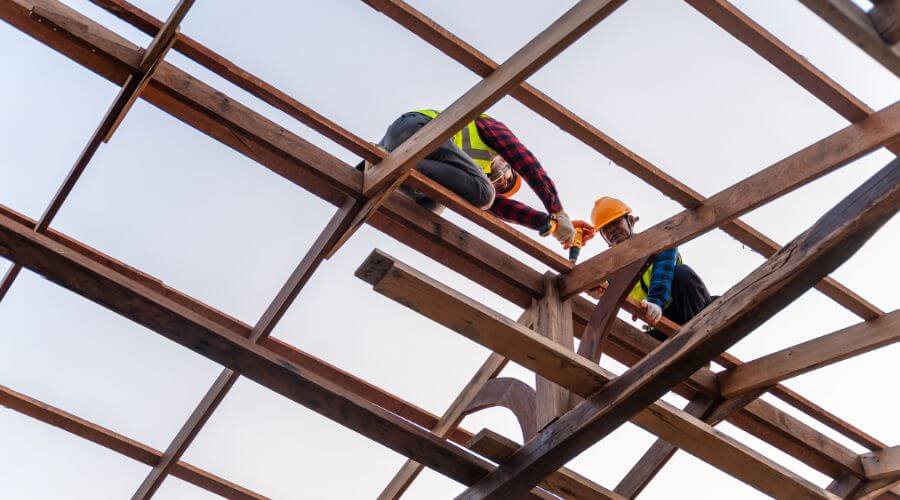 Professional gutter cleaning services in Glasgow, MO